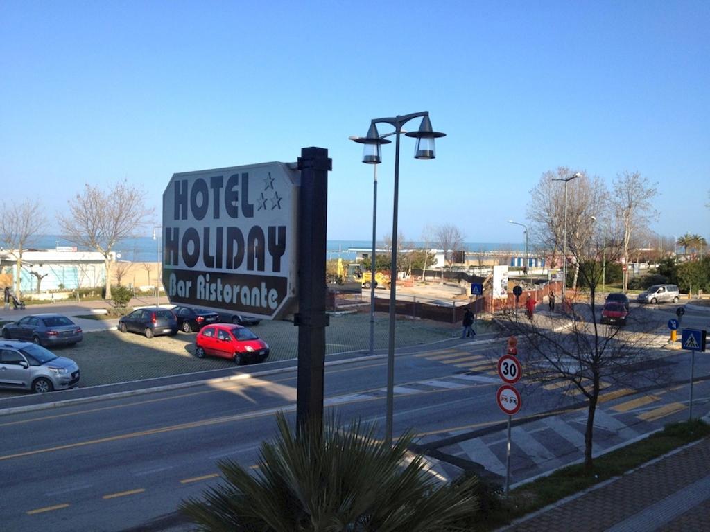Hotel Holiday Hotel 3*